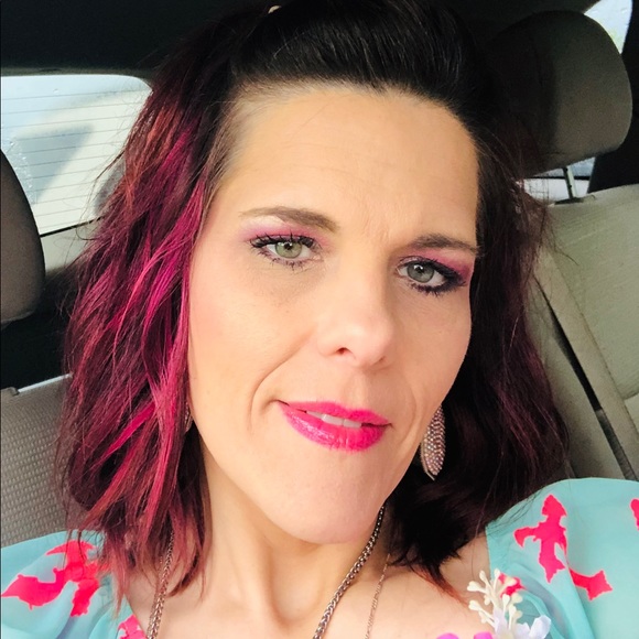 Meet your Posher, Billie - Picture 3 of 4